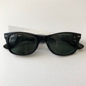*Polarized* Ray-Ban Wayfarer New Classic